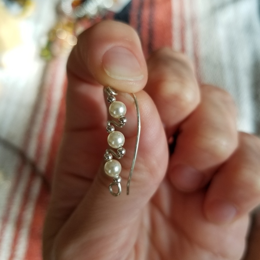 Sterling and pearl creeping earring